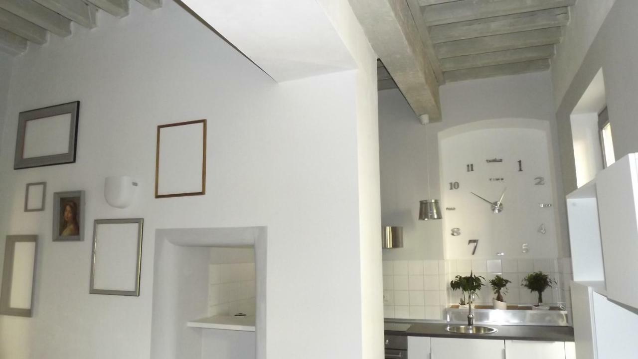 Le Barreme Lejlighed Arles Eksteriør billede